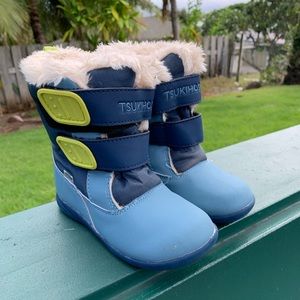 Tsukihoshi kids winter boots size 8.5